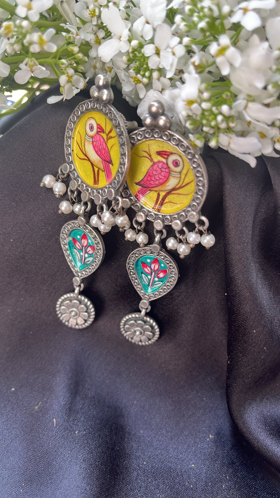 Dilkash Mishika Silver Earring
