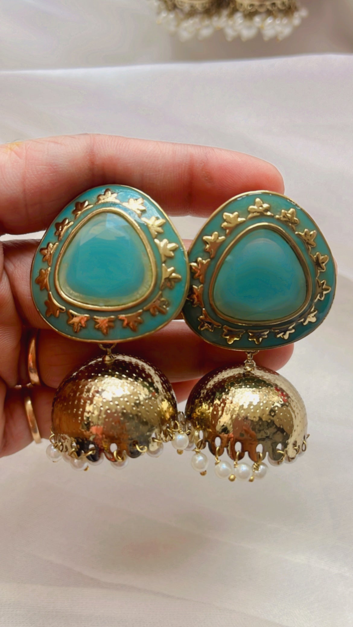 Mint Tanshi Jhumka Earring
