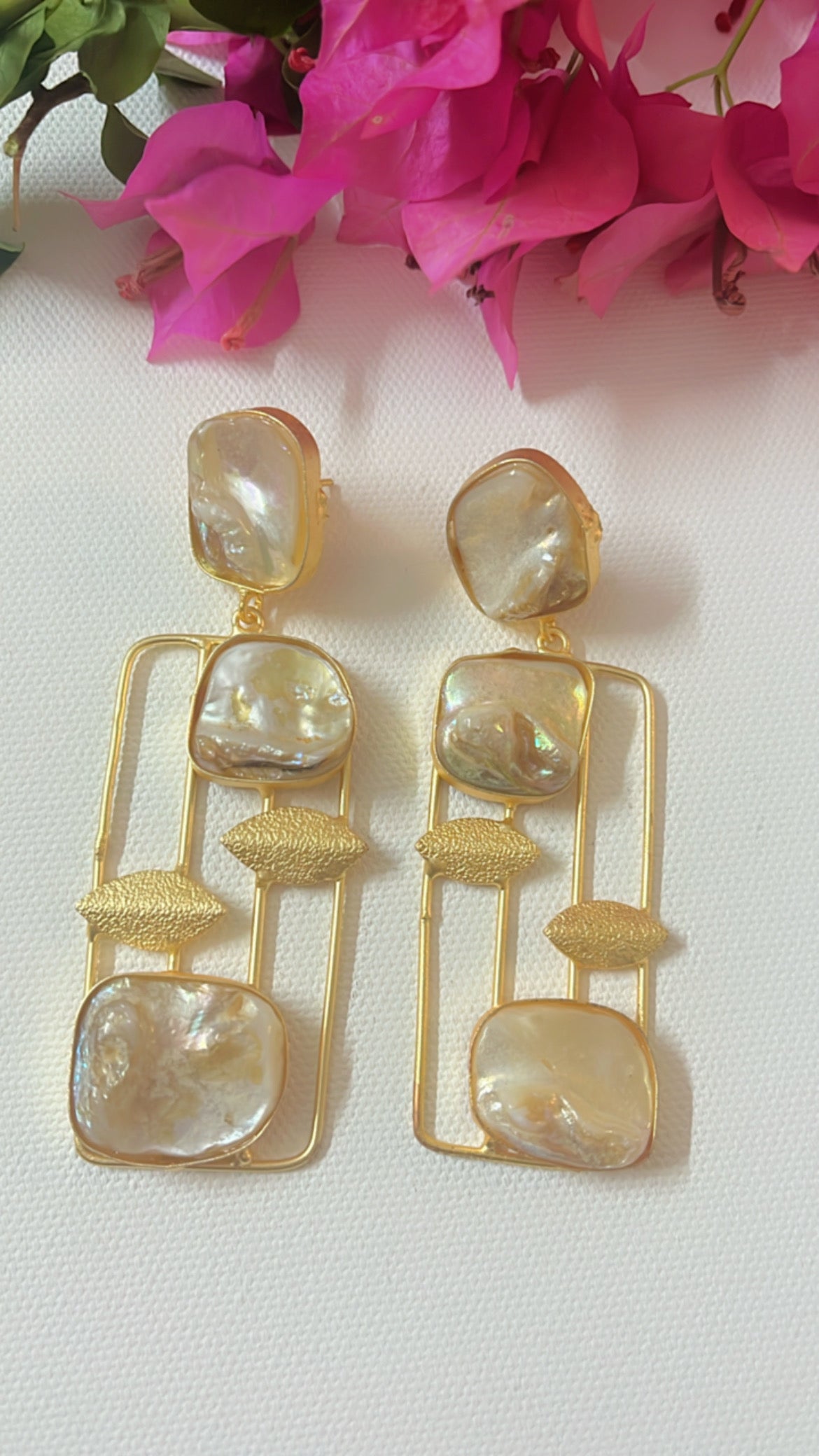 MOP Banni Earring