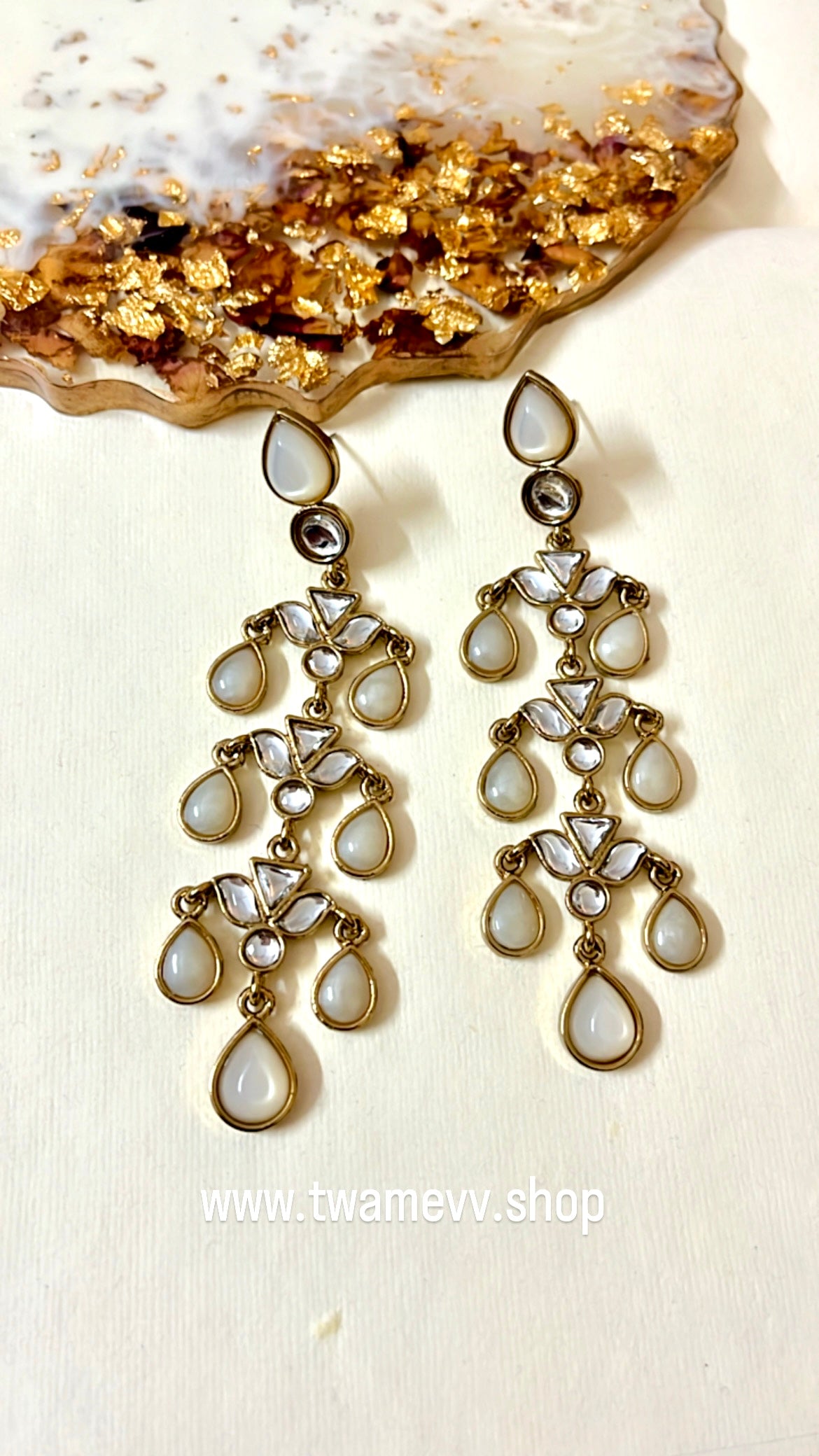 White Jagnisha Earring