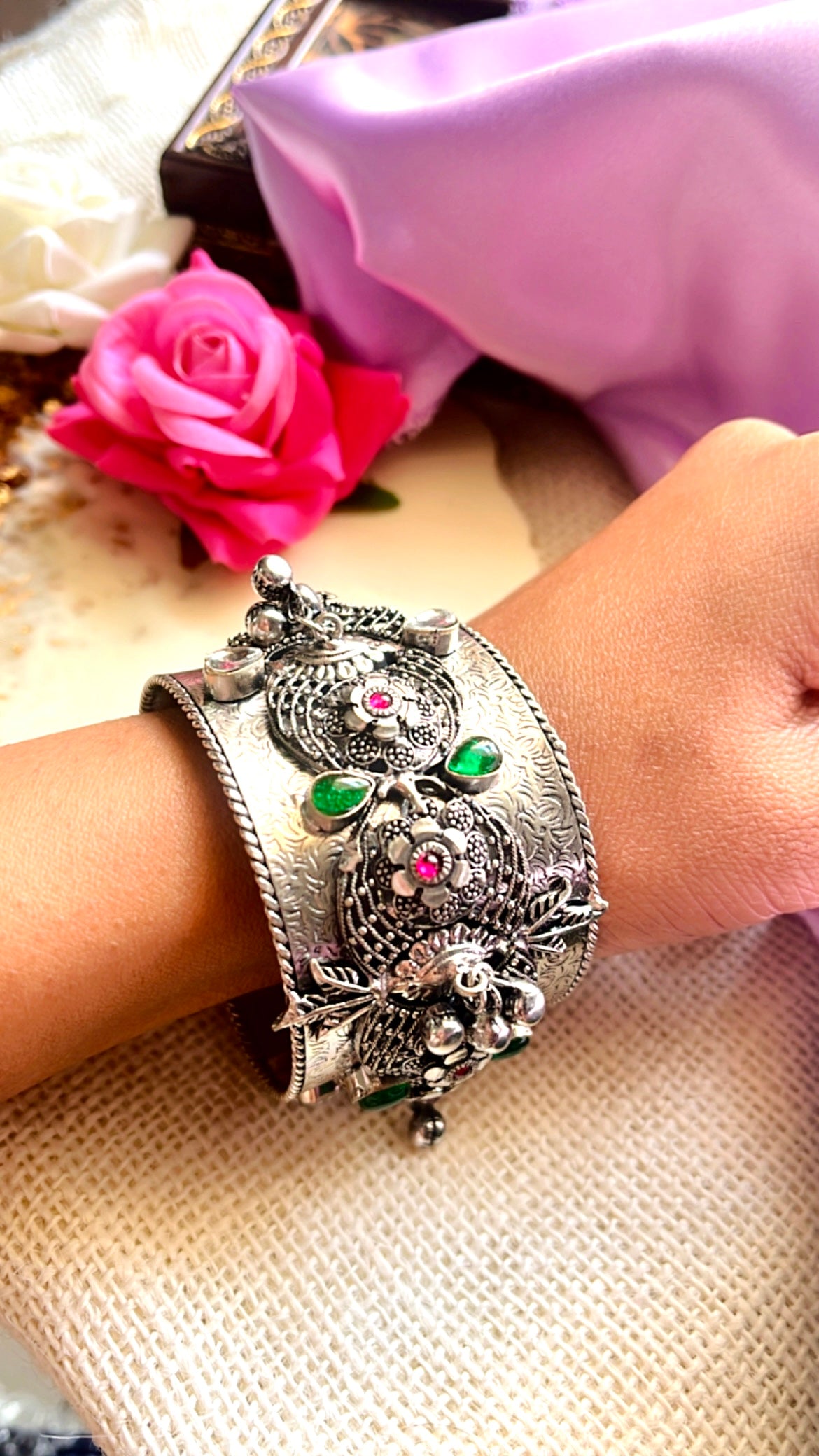 Raha Silver Handcuff