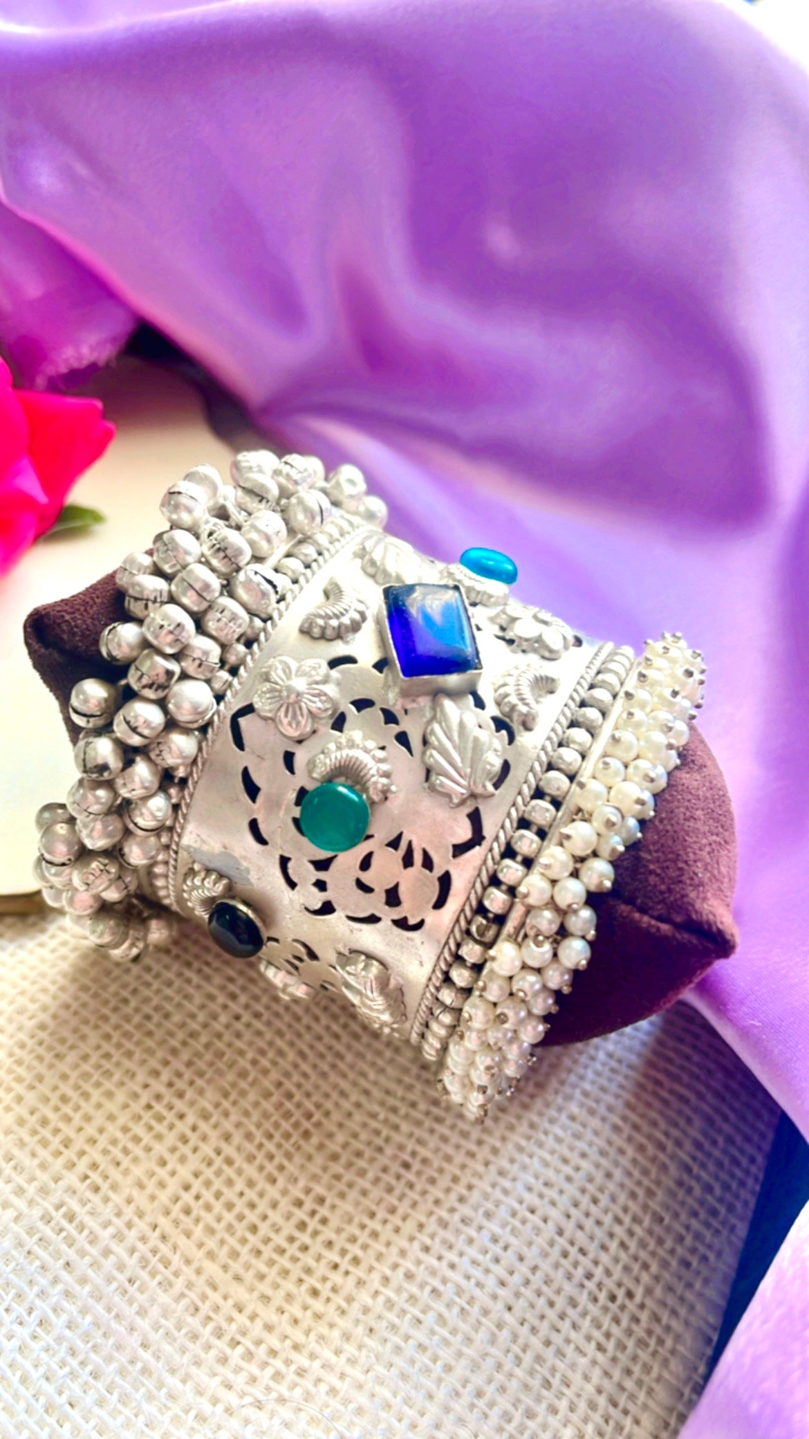 Manya Silver Handcuff