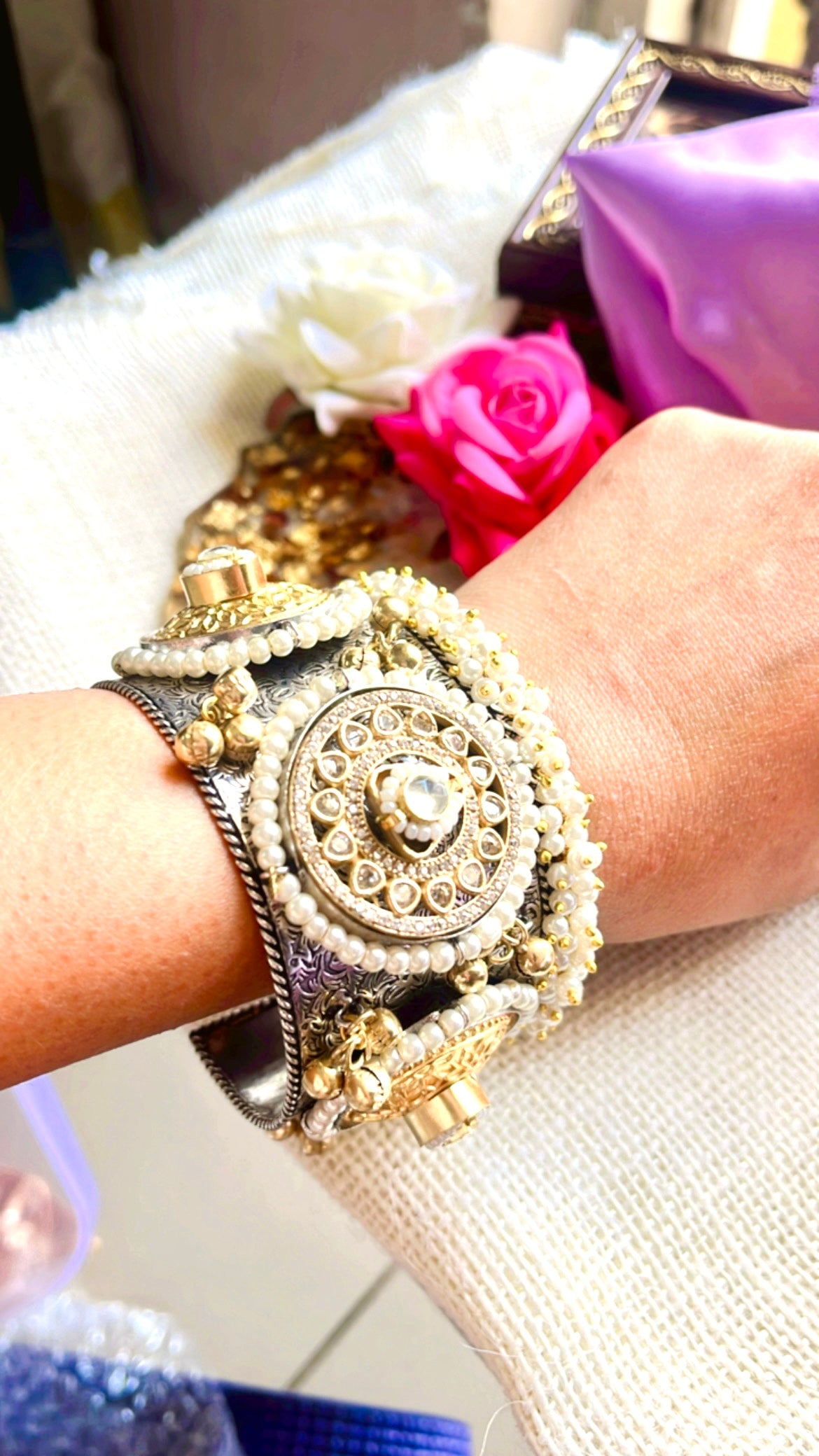 Mansi Silver Handcuff