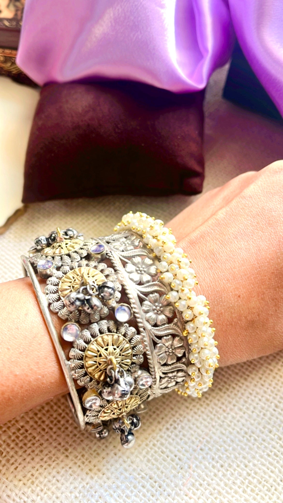 Madhavi Silver Handcuff