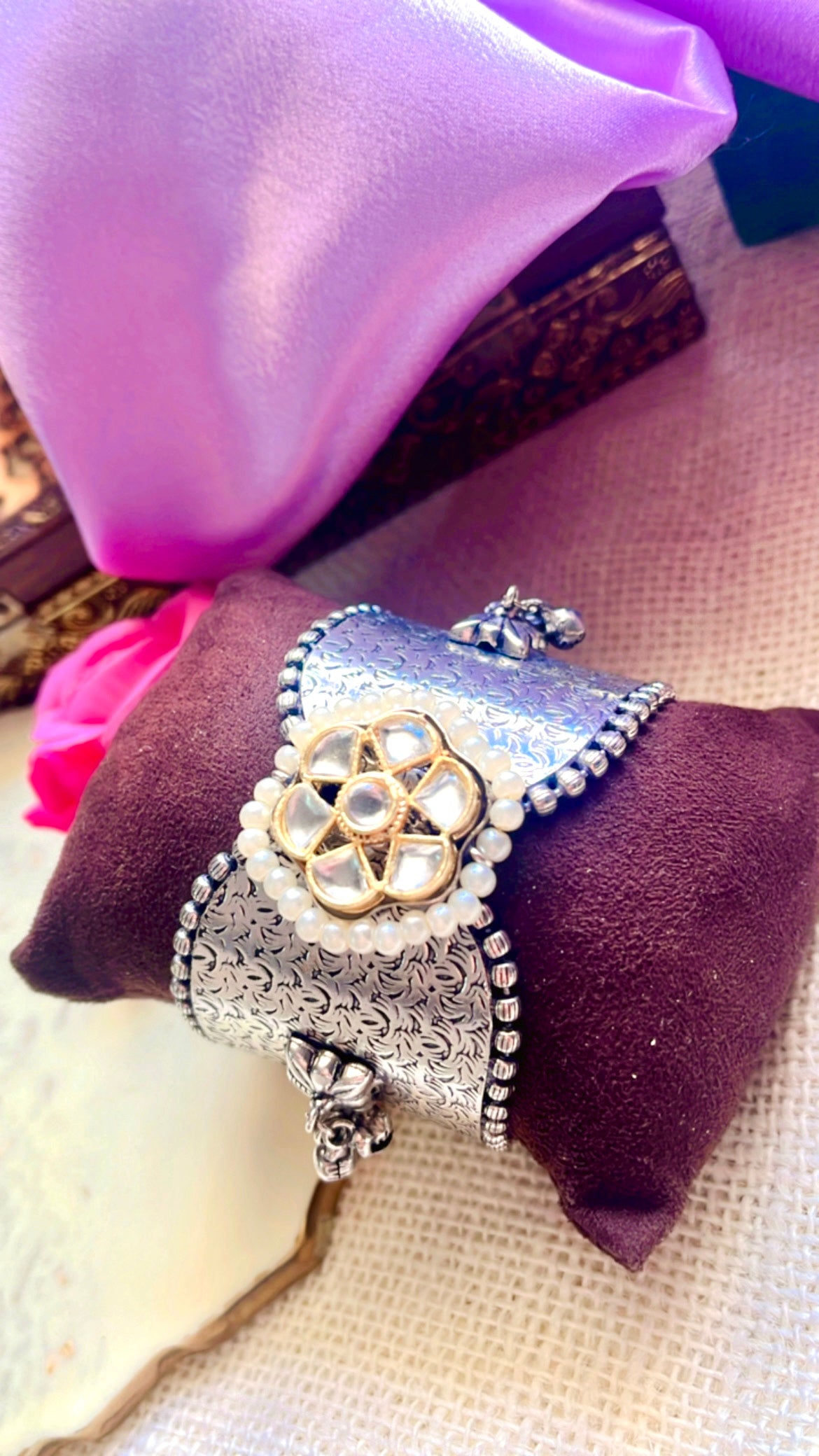 Tuhina Silver Handcuff