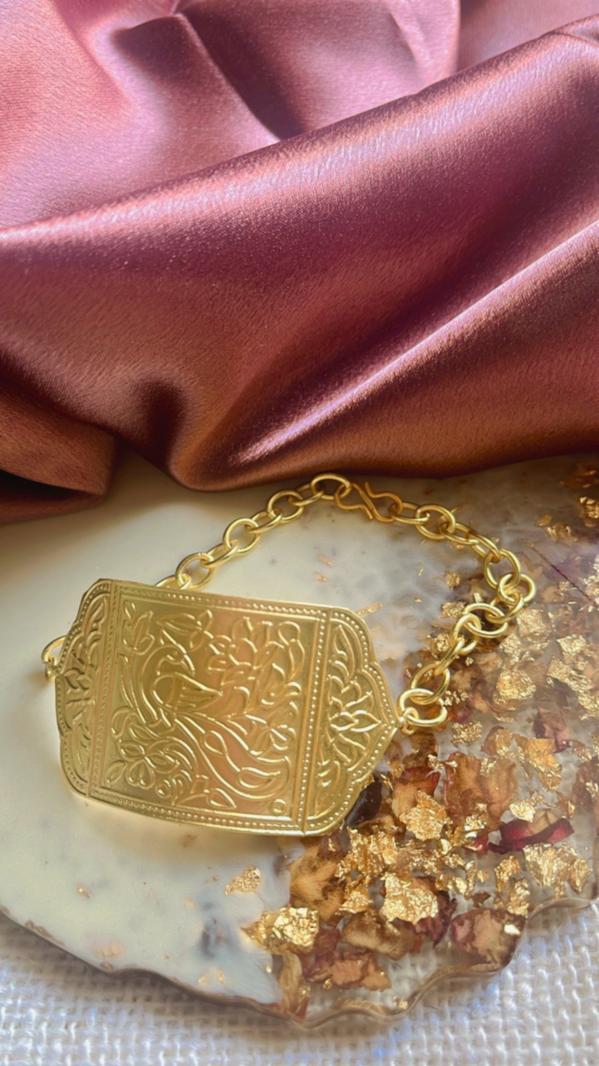 Laisha Golden Handcuff