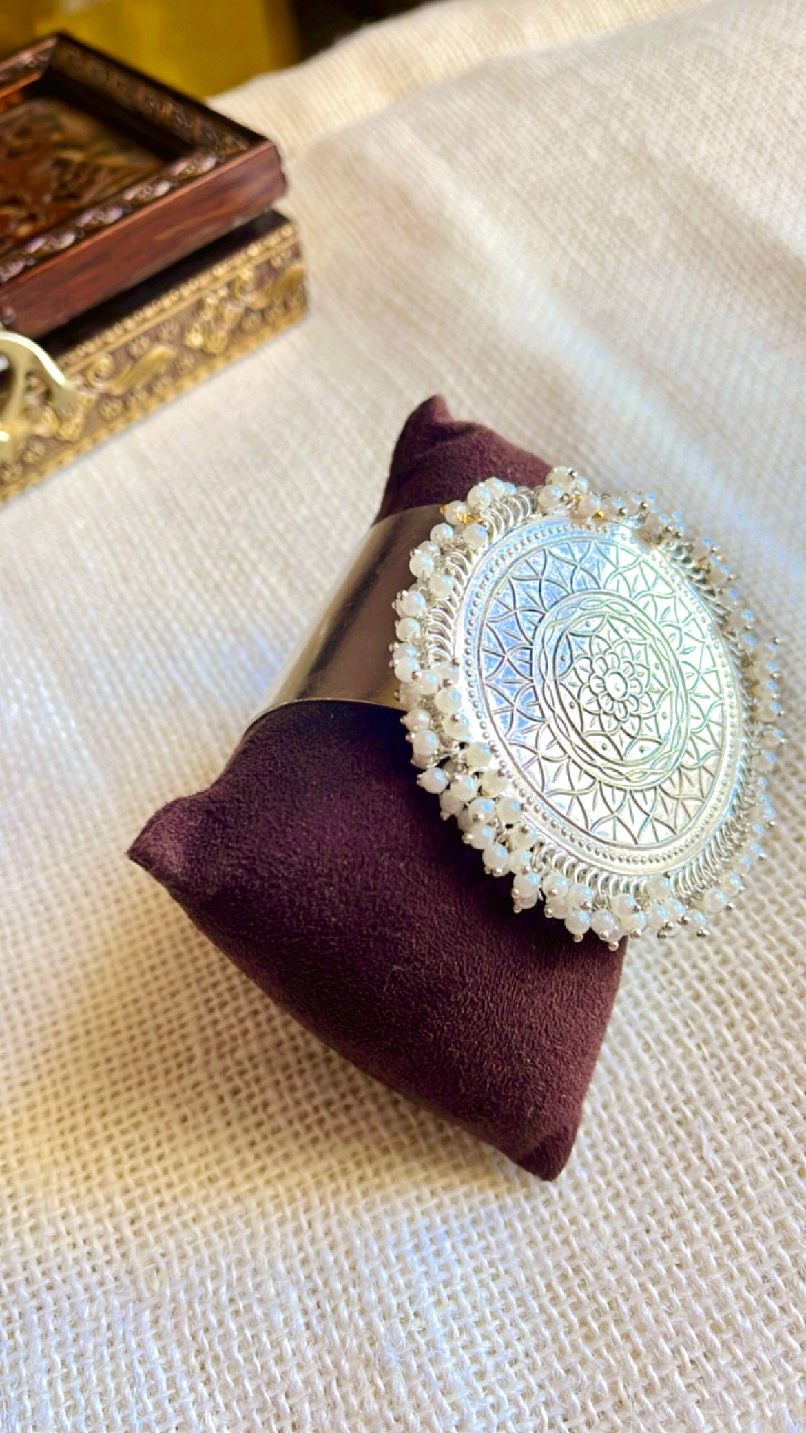 Samisha Silver Handcuff