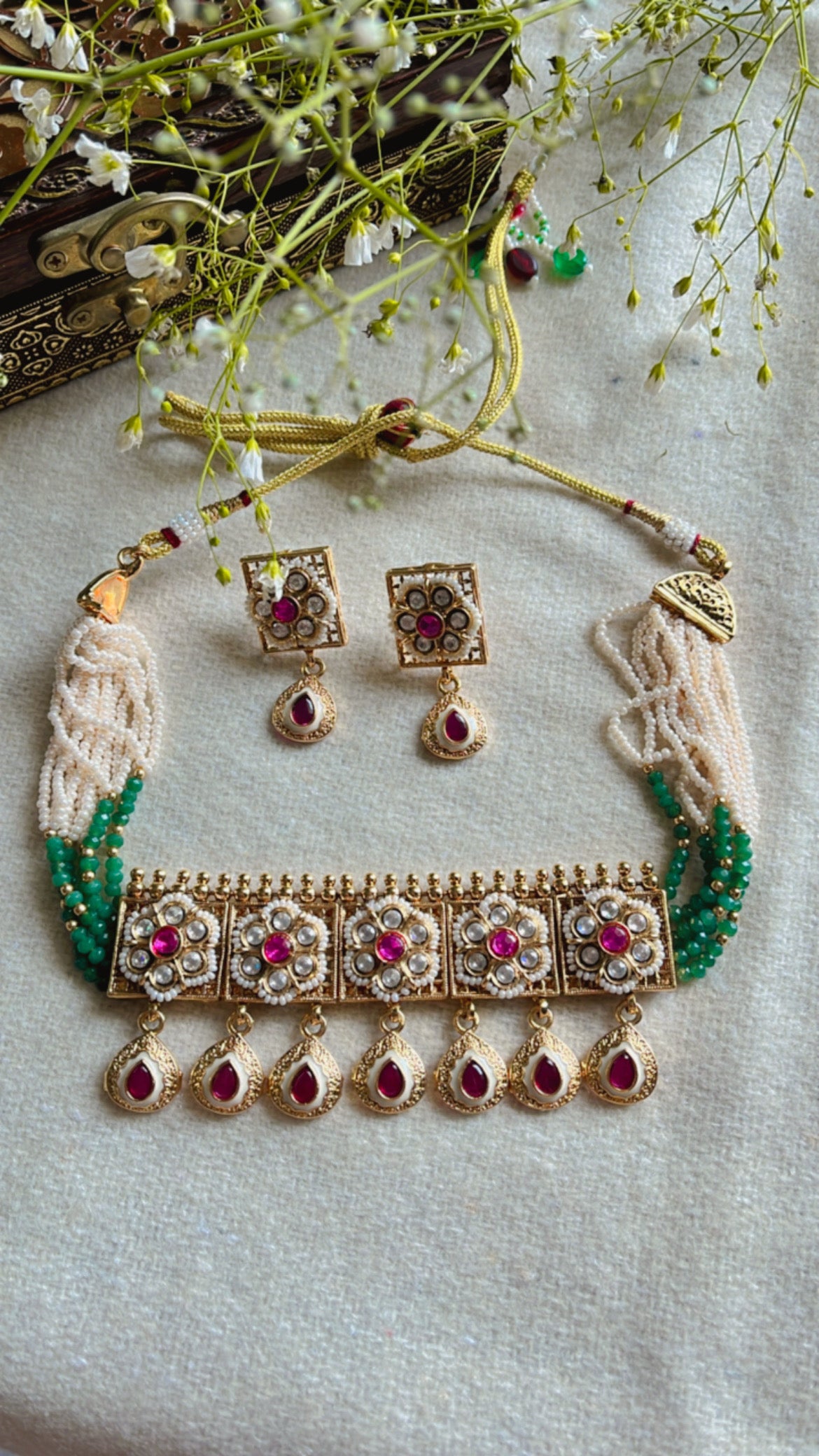 Green Siyana Neckpiece Set