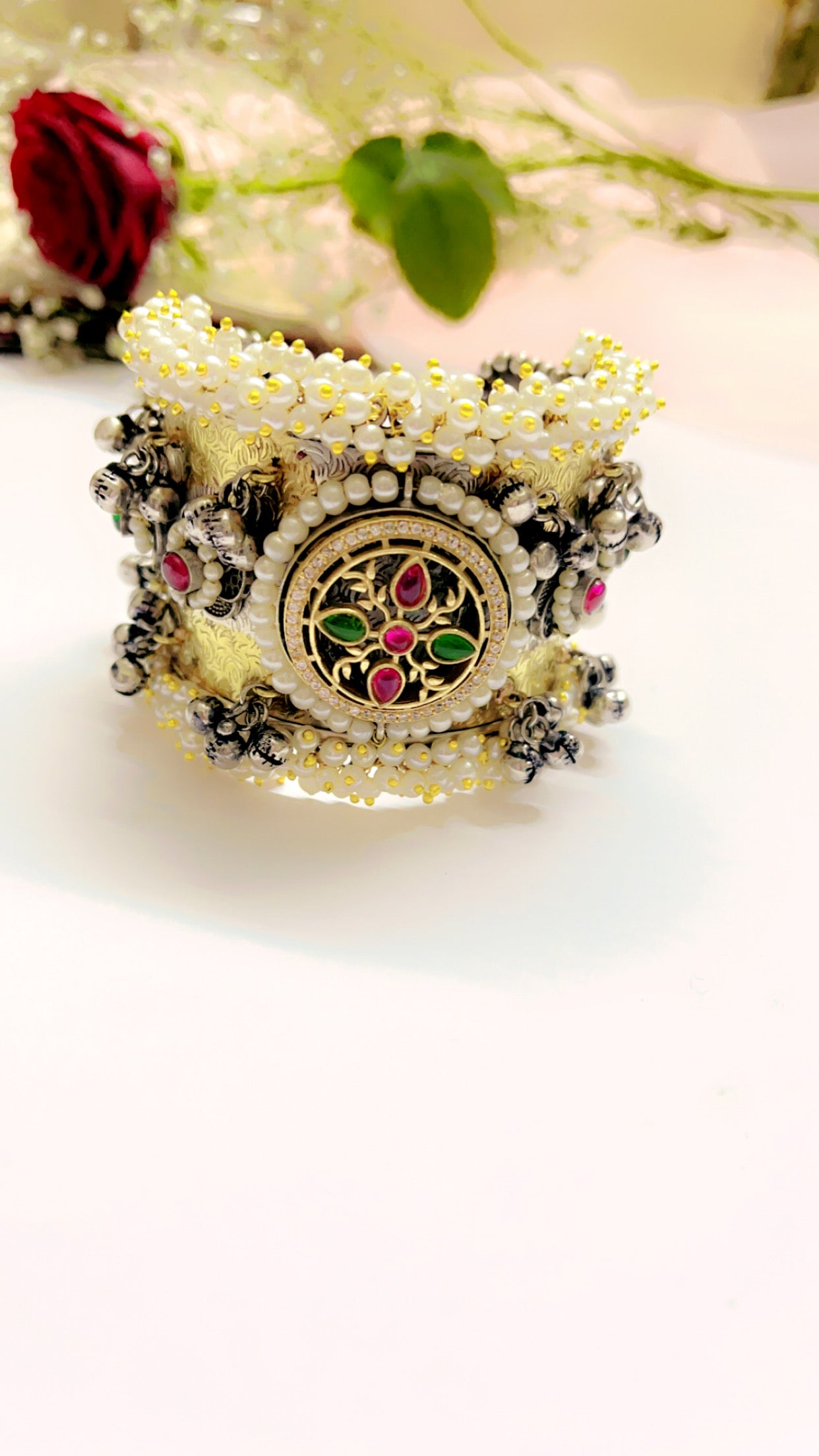 Tamana Silver Handcuff