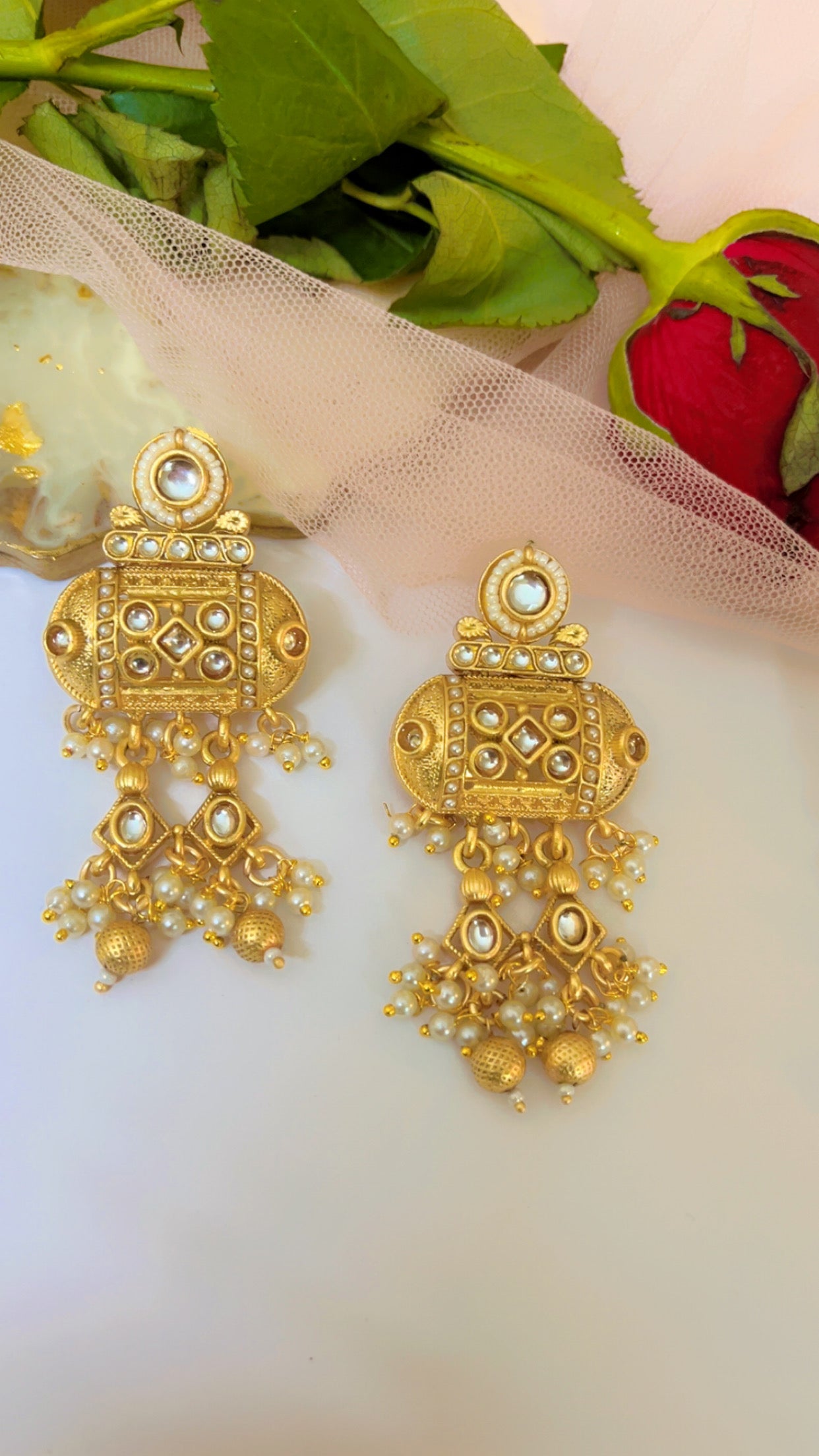 Golden Munira Earring