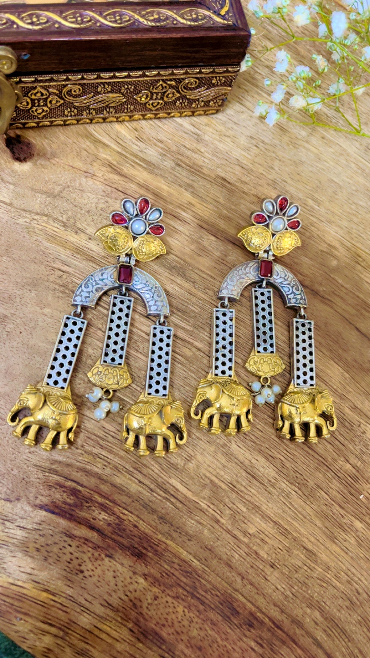 Rana Silver Earring