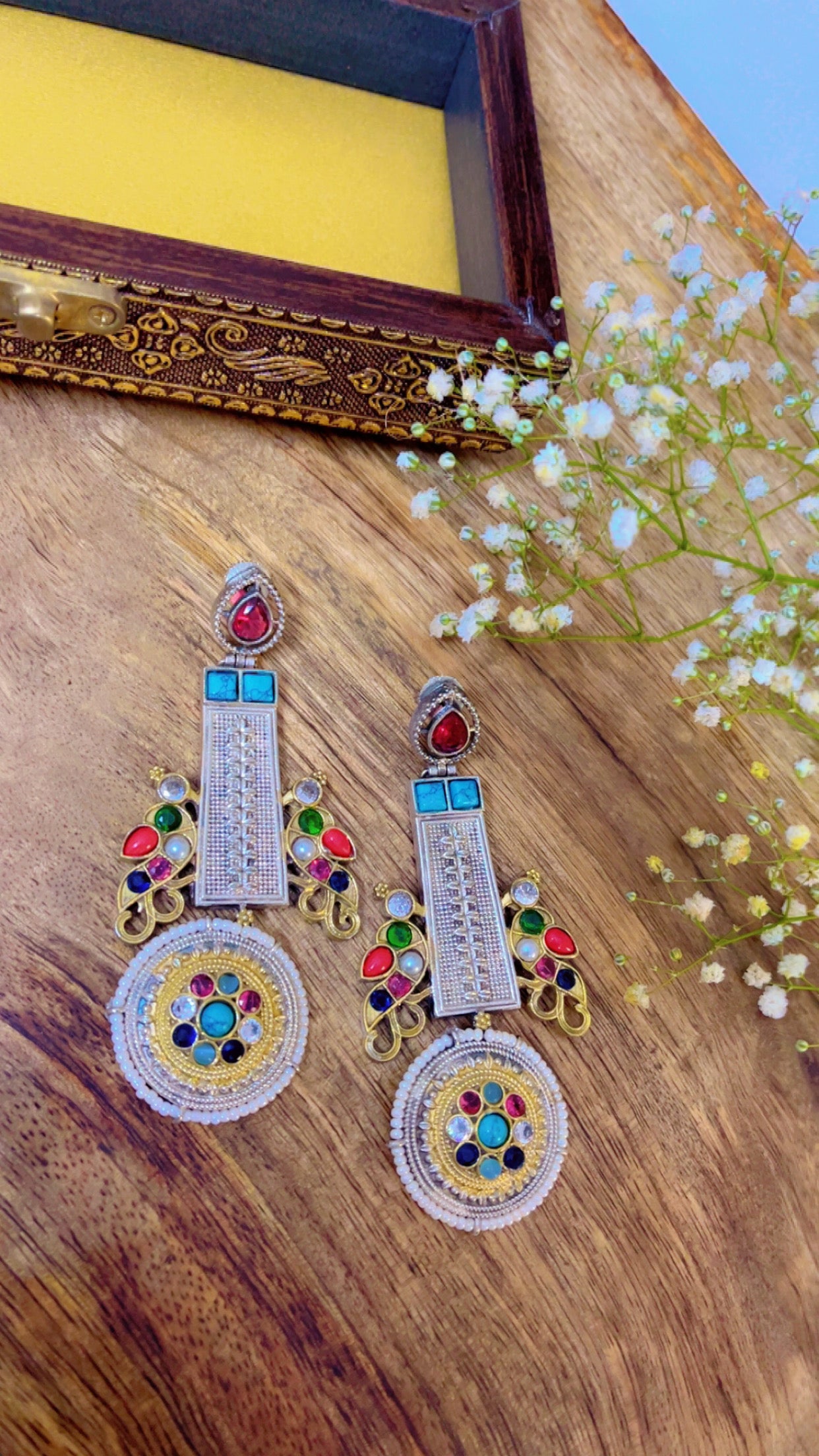 Nimrat Silver Earring