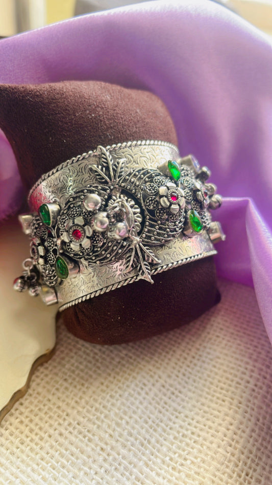 Raha Silver Handcuff