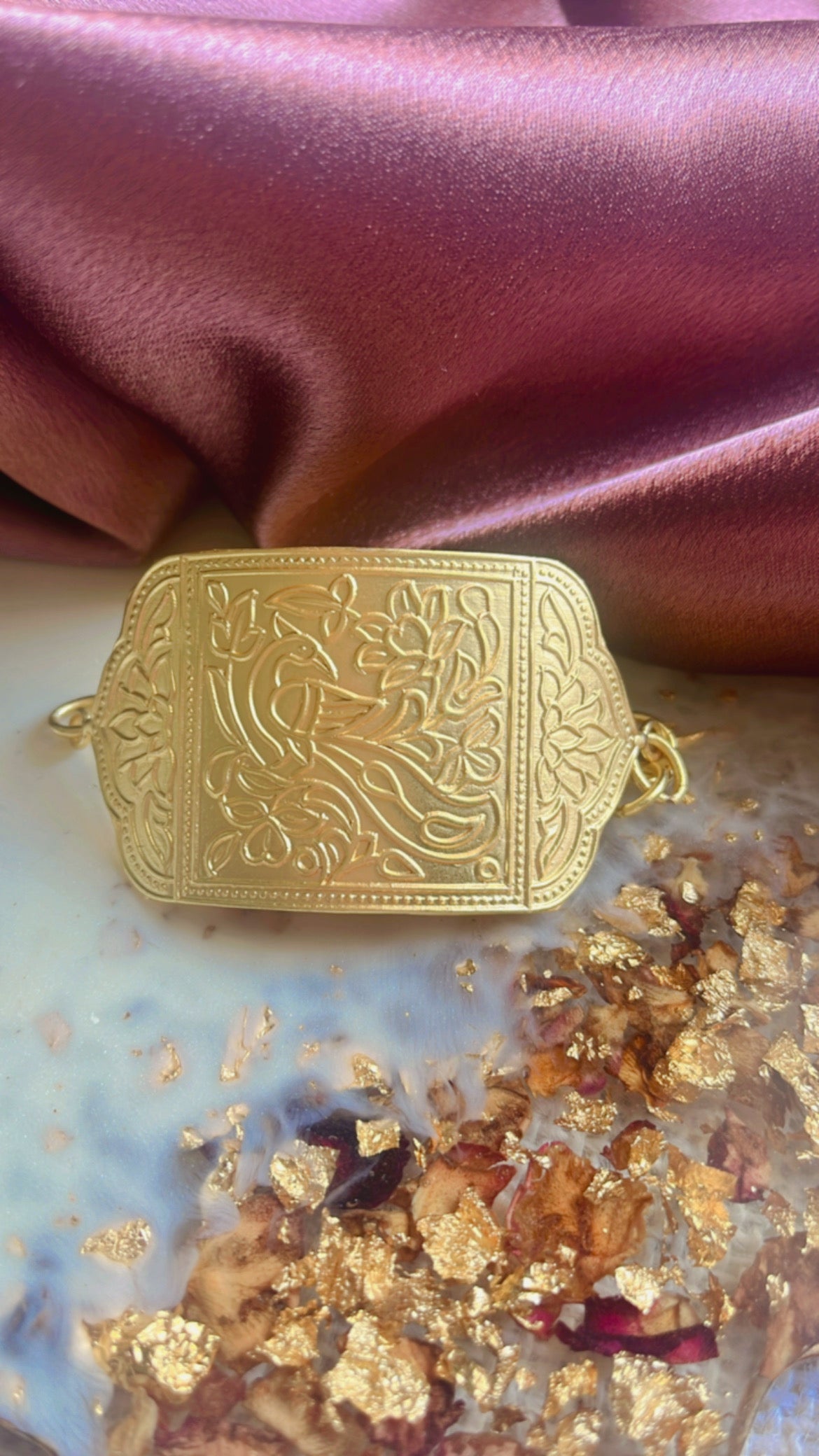 Laisha Golden Handcuff