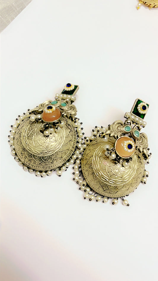 Deepali Silver Jhumka Earring