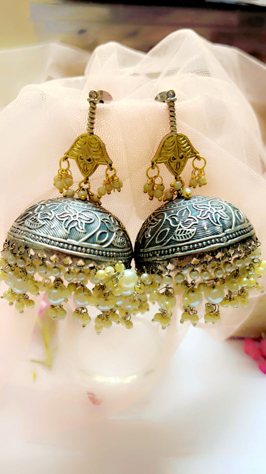 Tanu Jhumka Earring