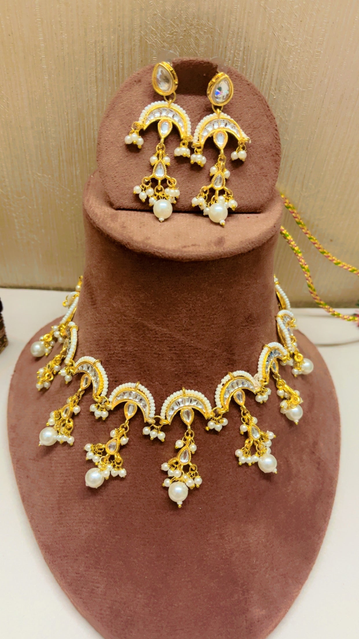 Abira Pearl Neckpiece Set