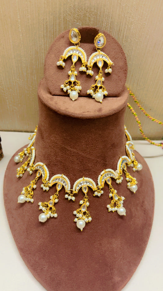 Abira Pearl Neckpiece Set