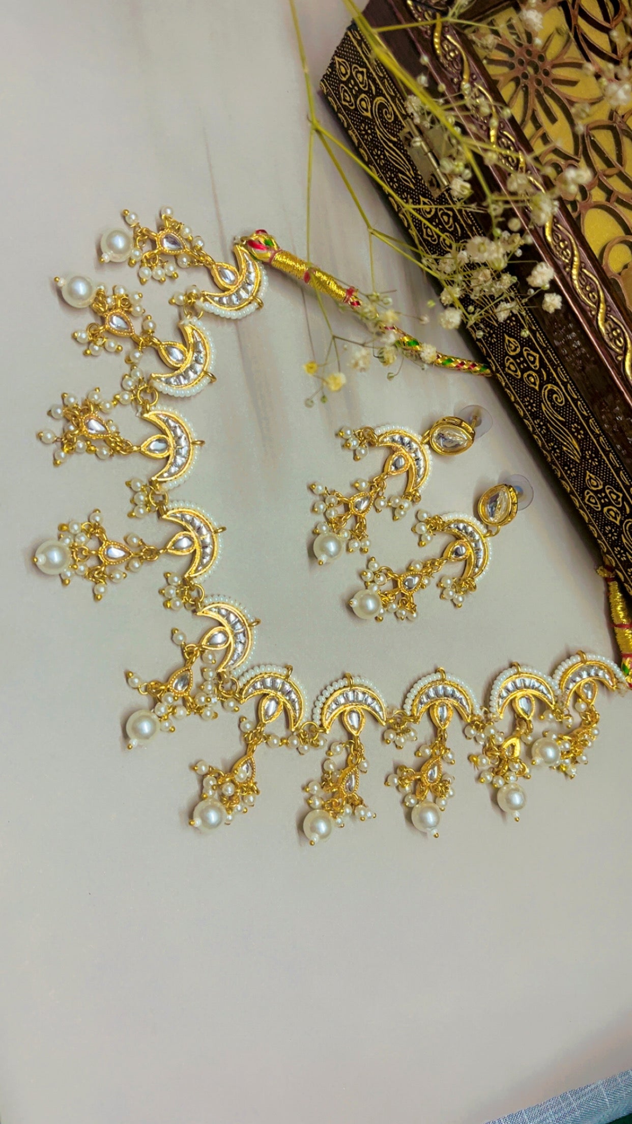 Abira Pearl Neckpiece Set